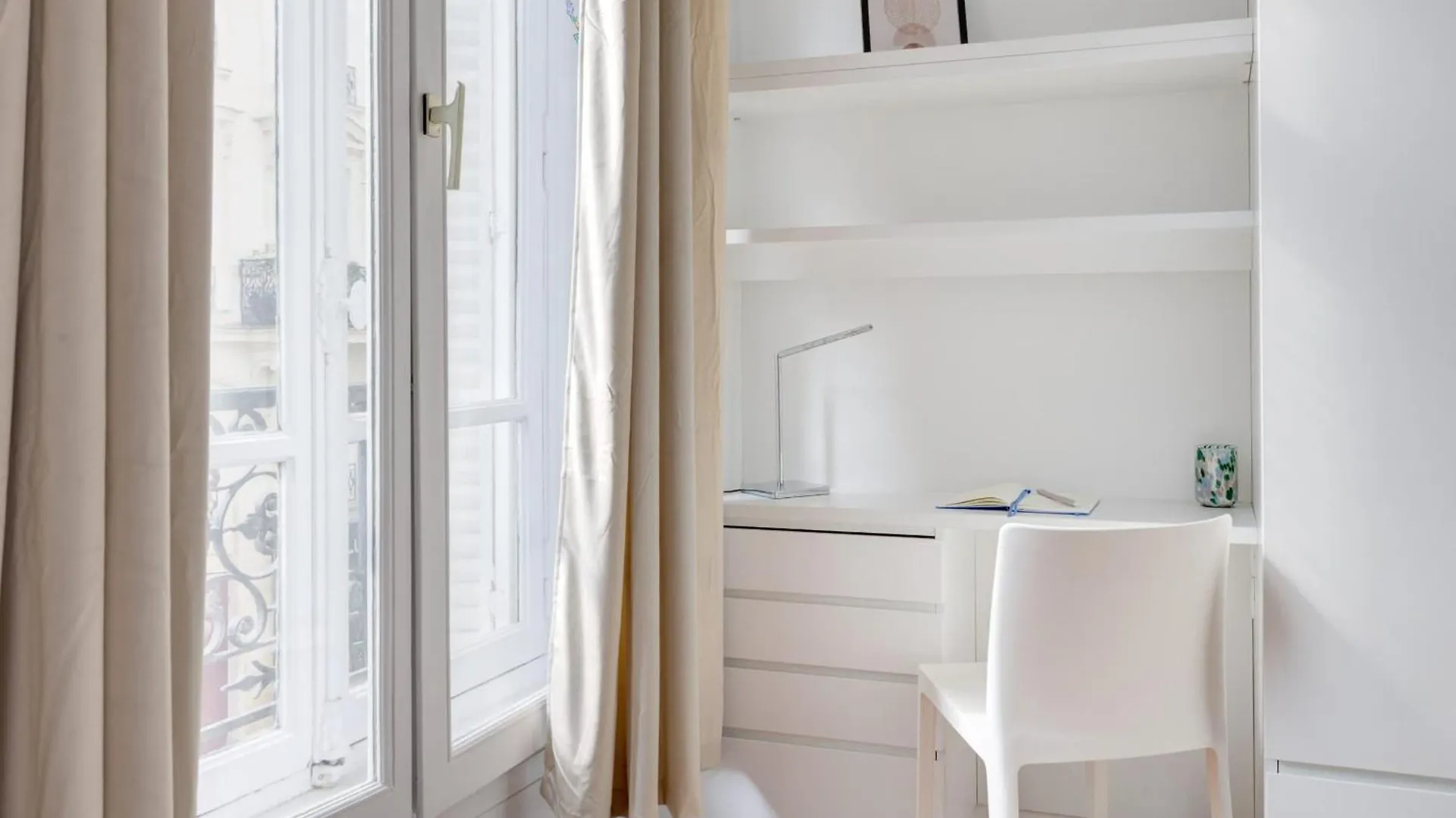 Apartment Bnbnova - Le Marais & Place De La Republique - 3Br Paris