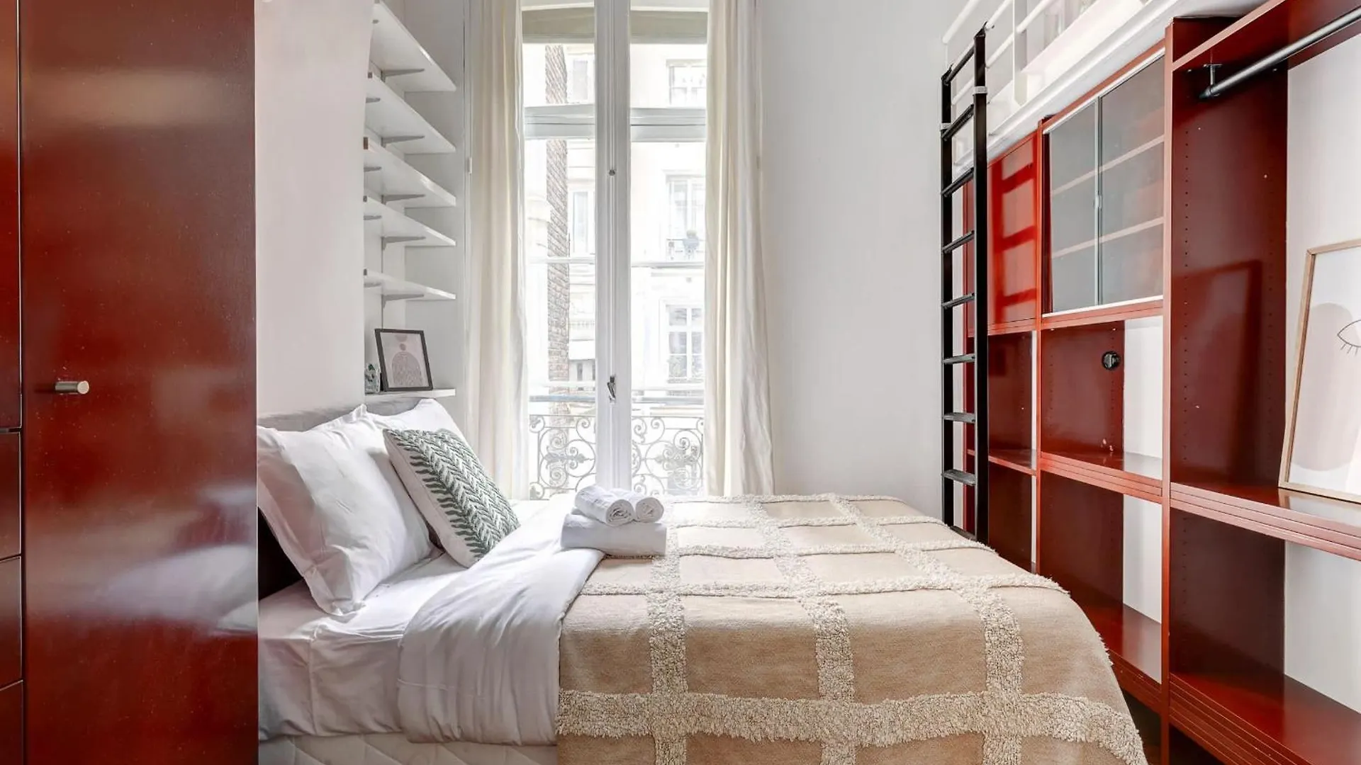 Bnbnova - Le Marais & Place De La Republique - 3Br Paris Apartment